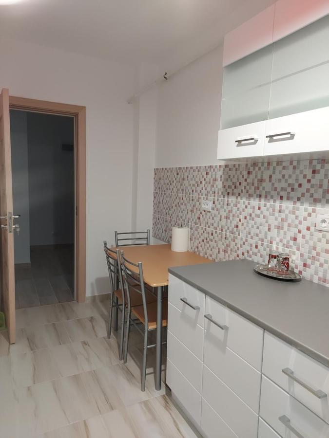 Bya Brown Apartment Valea Lupului  Exterior photo